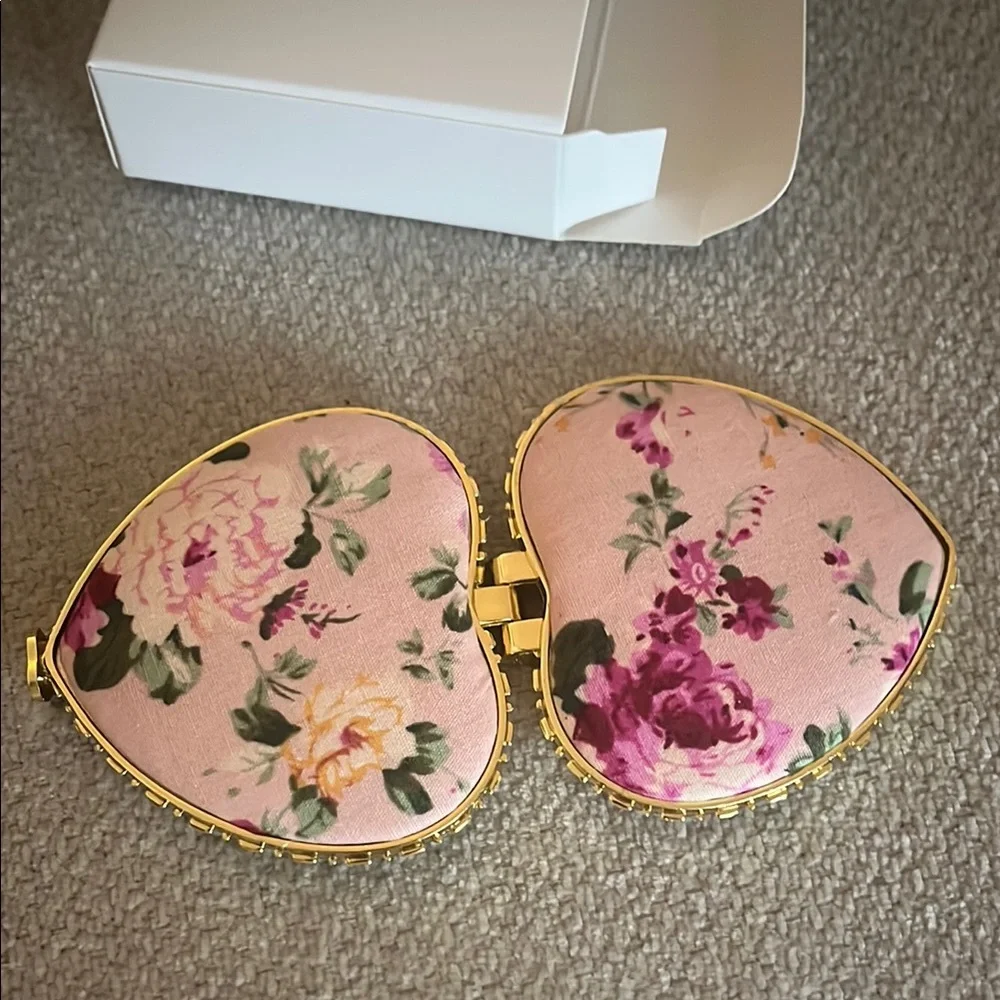 SHEIN Pink Floral Heart-Shaped Compact Mirror
